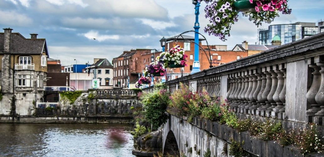 Å bo og arbeide i Irland