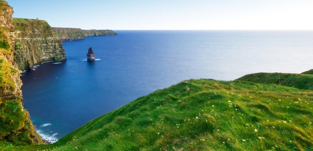 bo og arbejde i Irland